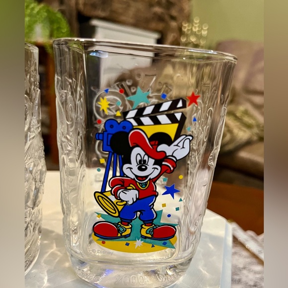 Pair of Vintage Walt Disney World Celebration Cups from 2000 - Picture 4 of 10